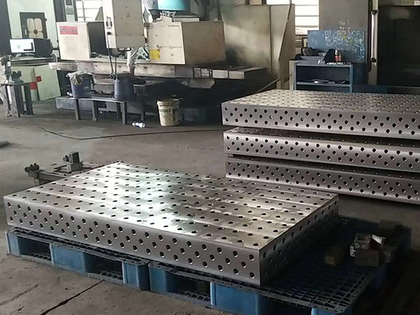 三维柔性焊接平台的使用与防变形调整