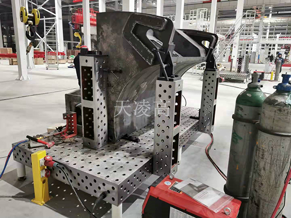大型柔性工装与非标工装